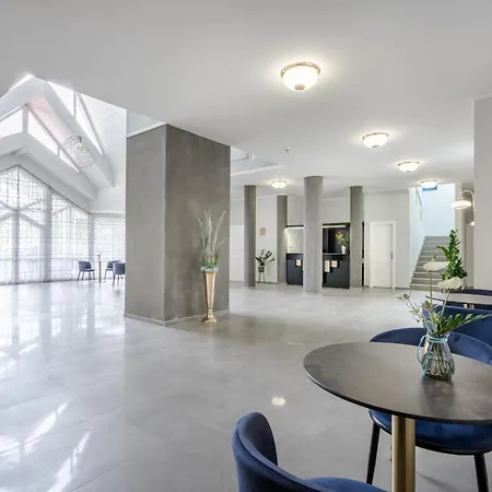 Clariss Pool & Center 4*