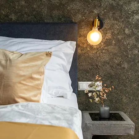 Clariss Pool & Center Hotel 4*