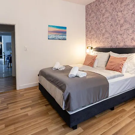 Clariss Pool & Center 4*