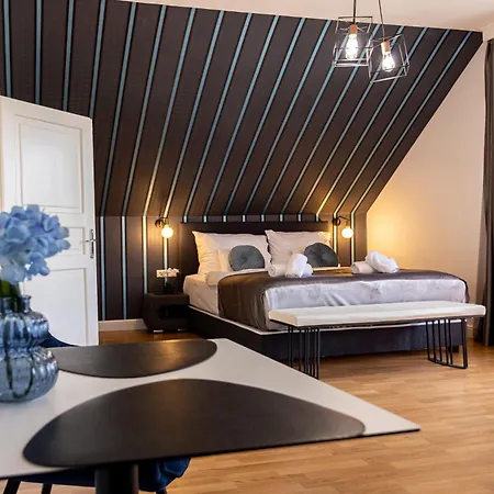 Ξενοδοχείο Clariss Pool & Center 4*