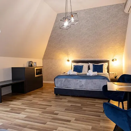 Clariss Pool & Center 4*