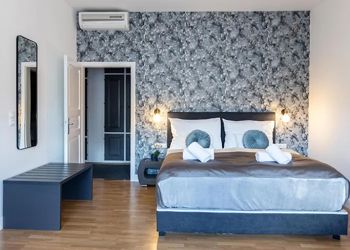 Clariss Pool & Center Отель 4*