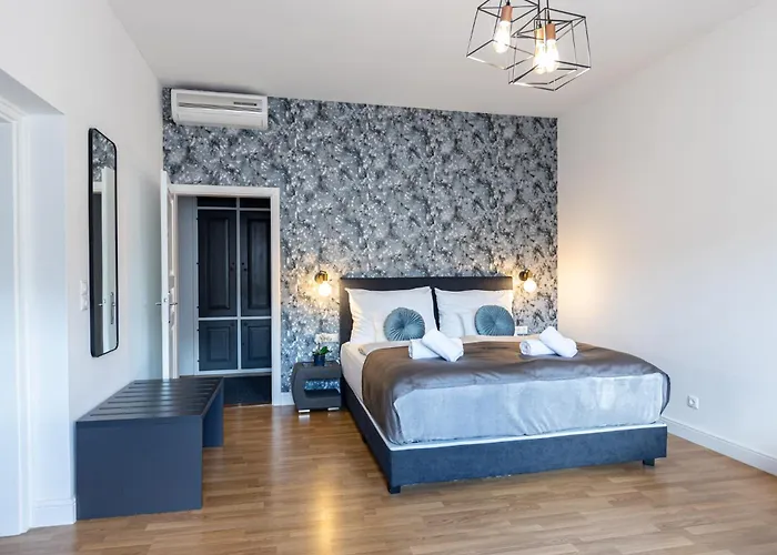 Clariss Pool & Center Отель