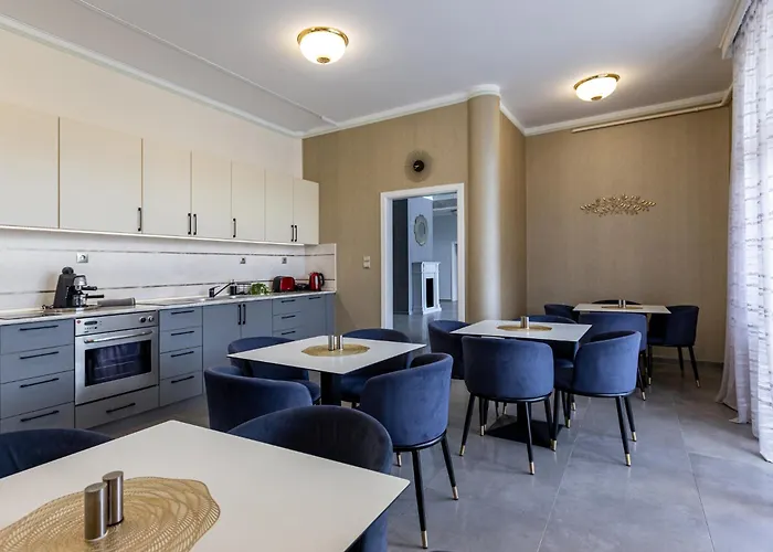 Clariss Pool & Center Отель 4*