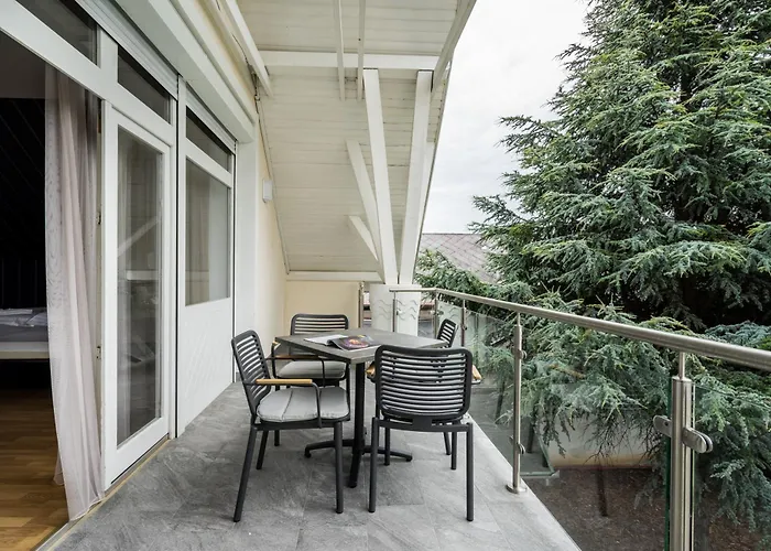 Clariss Pool & Center Отель