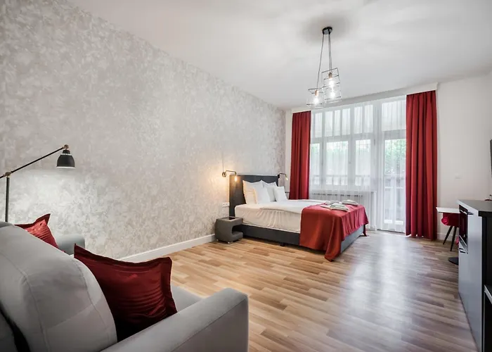 Clariss Pool & Center Hotel