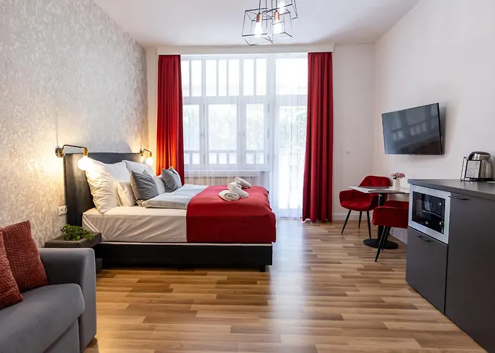 Clariss Pool & Center Отель