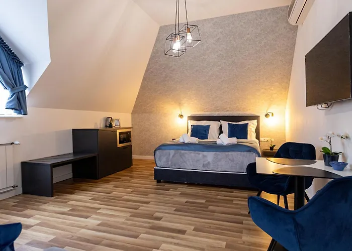 Clariss Pool & Center 4*