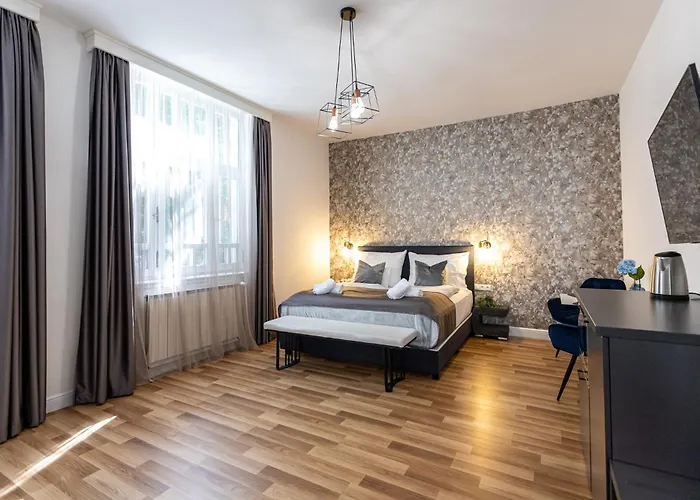 Clariss Pool & Center Отель