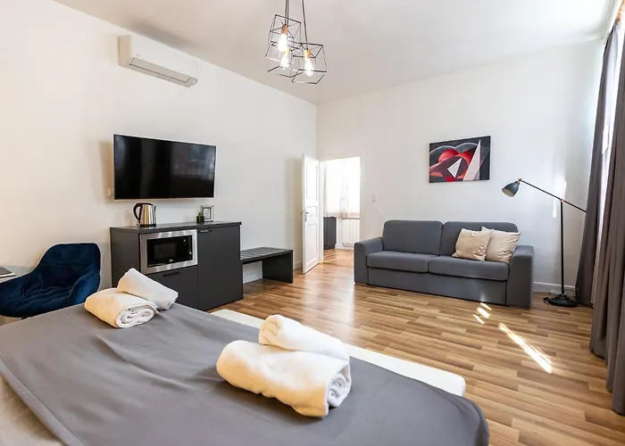 Clariss Pool & Center Hotel Balatonalmádi